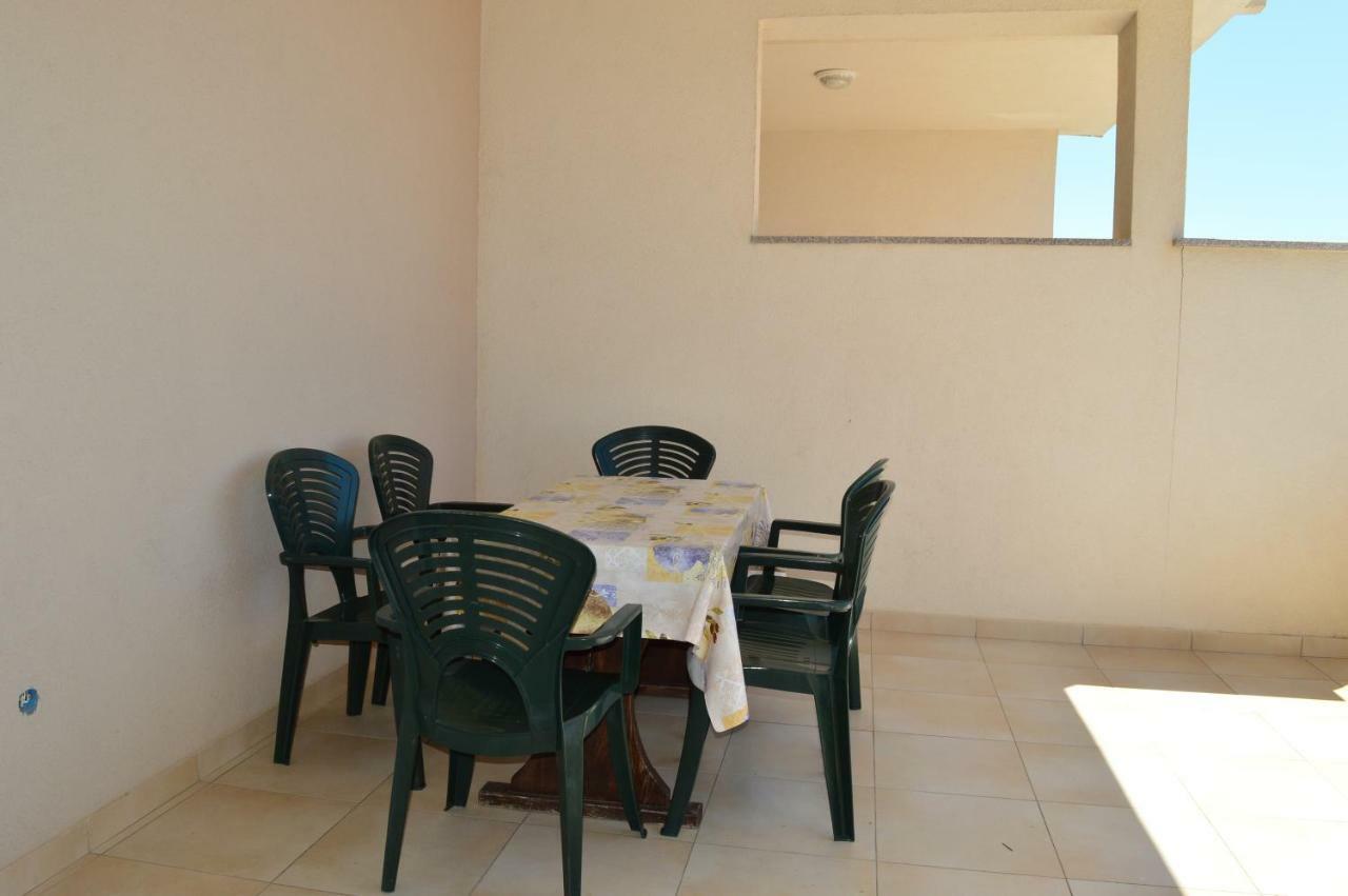 Apartmani Macak II Novalja Exteriér fotografie